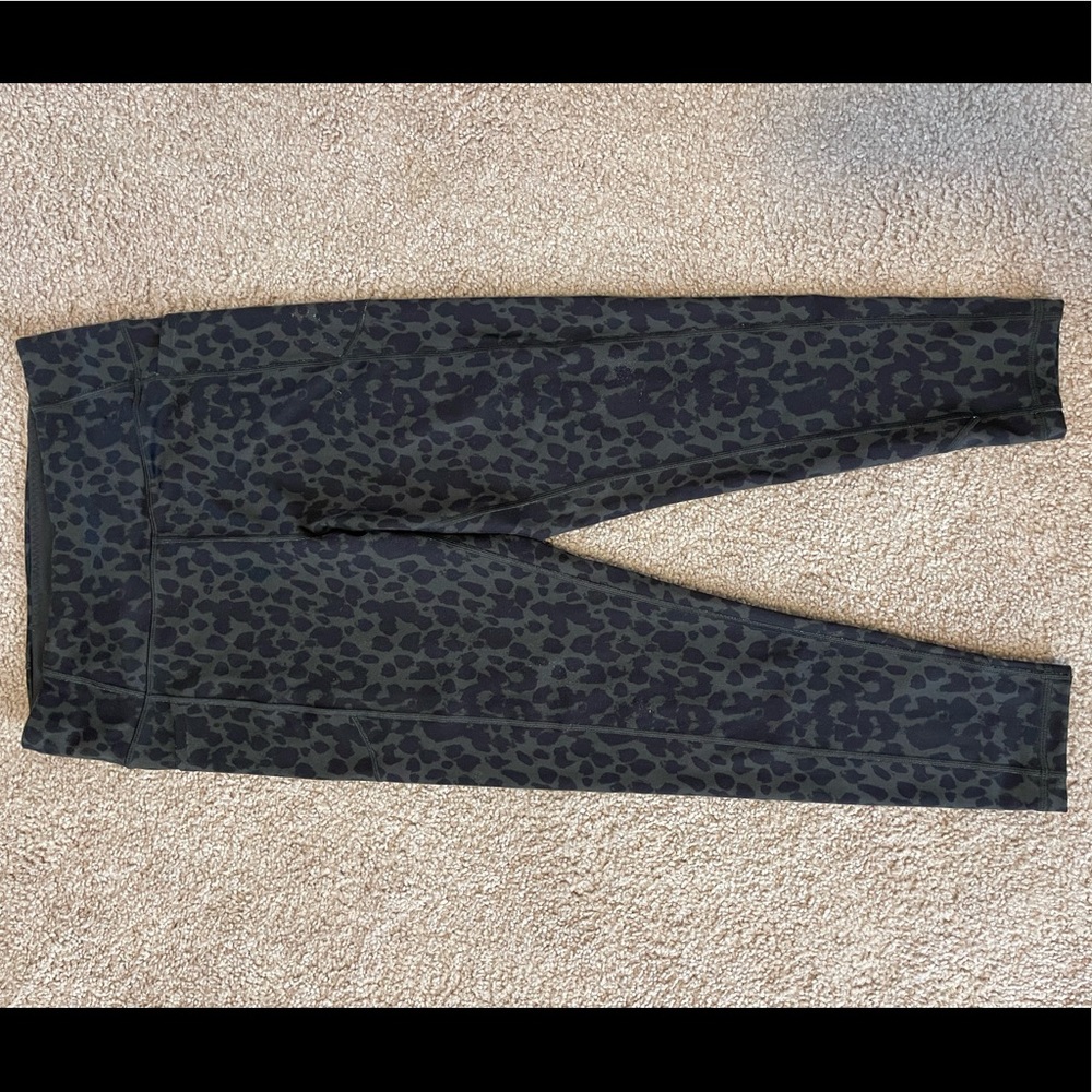 VS Leopard leggings